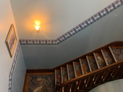 纳兰德拉星历史悠久山林小屋主图