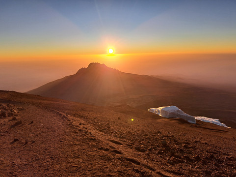 Almighty Kilimanjaro Tanzania-莫西必去景点