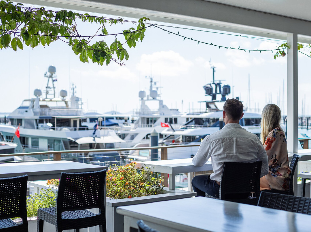 Coral Sea Marina-艾尔利滩必去景点