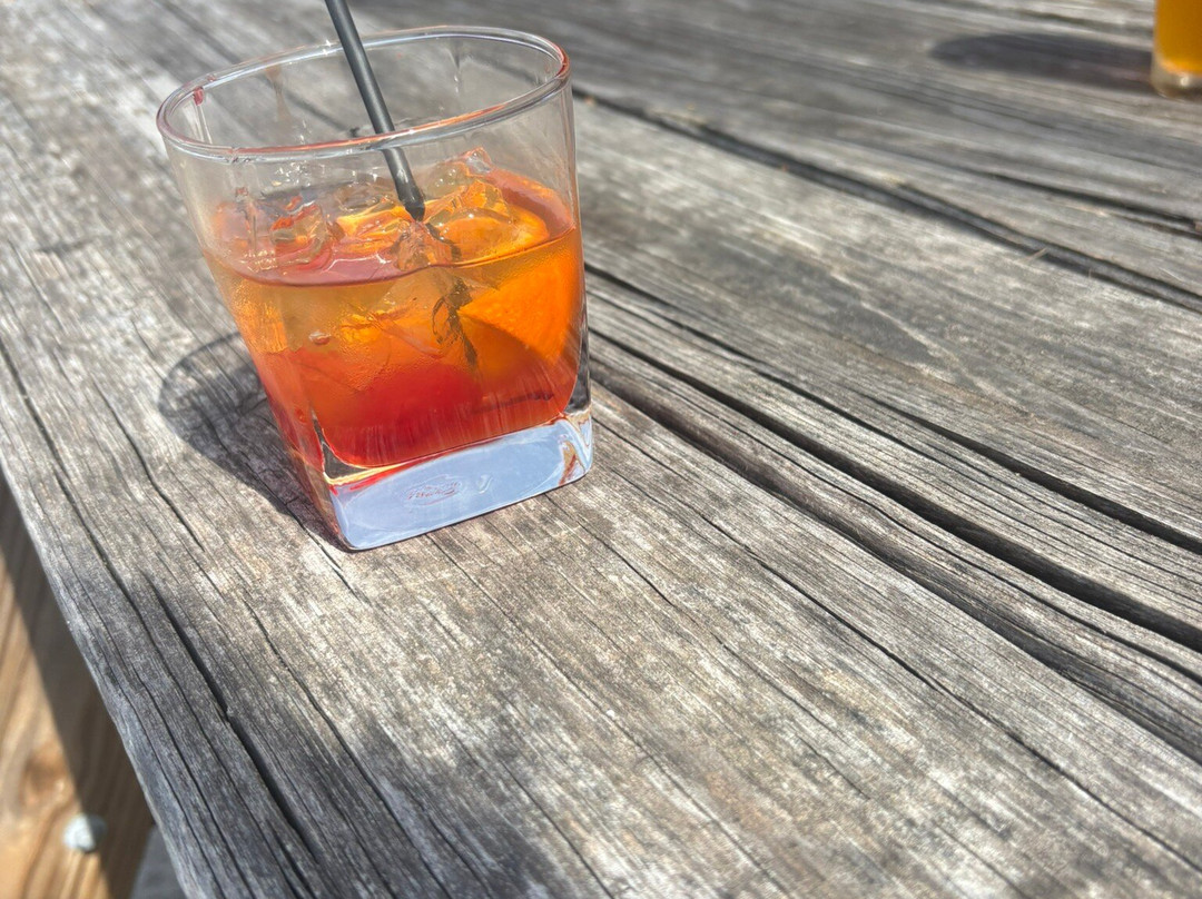 Between The Lakes Tap House