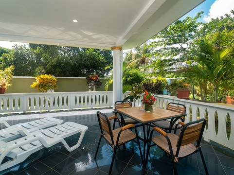 340度山景公寓主图