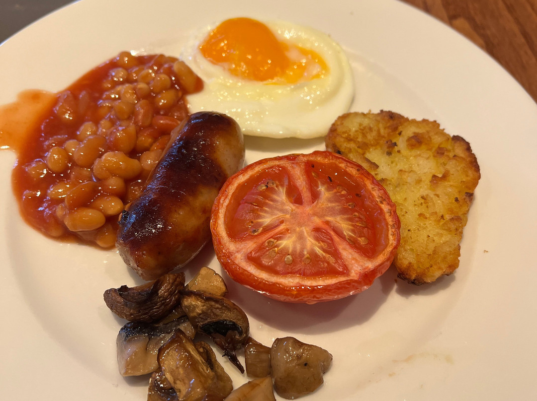 莱克镇中心普瑞米尔酒店主图