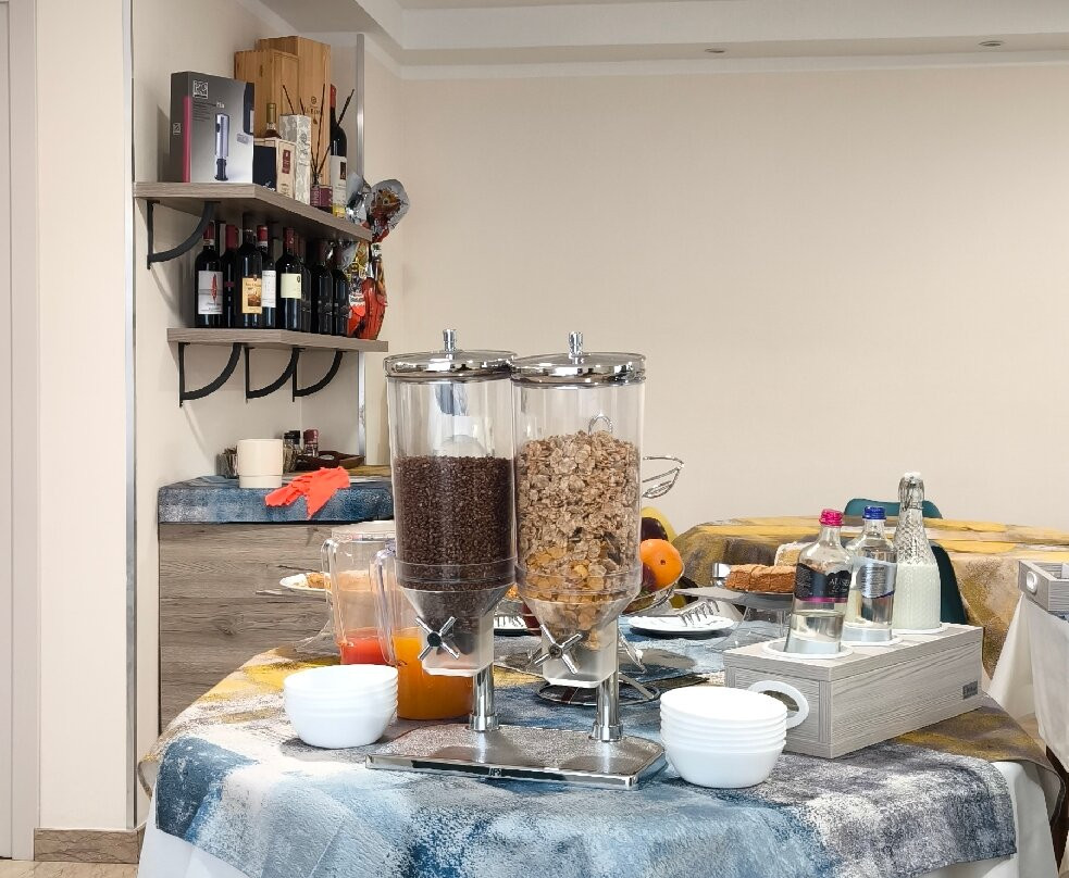 伊都耶奇尼酒店主图