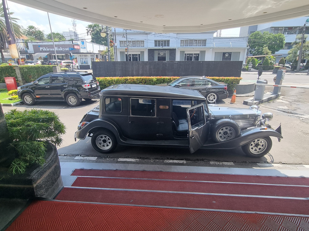 萨沃伊霍曼酒店主图