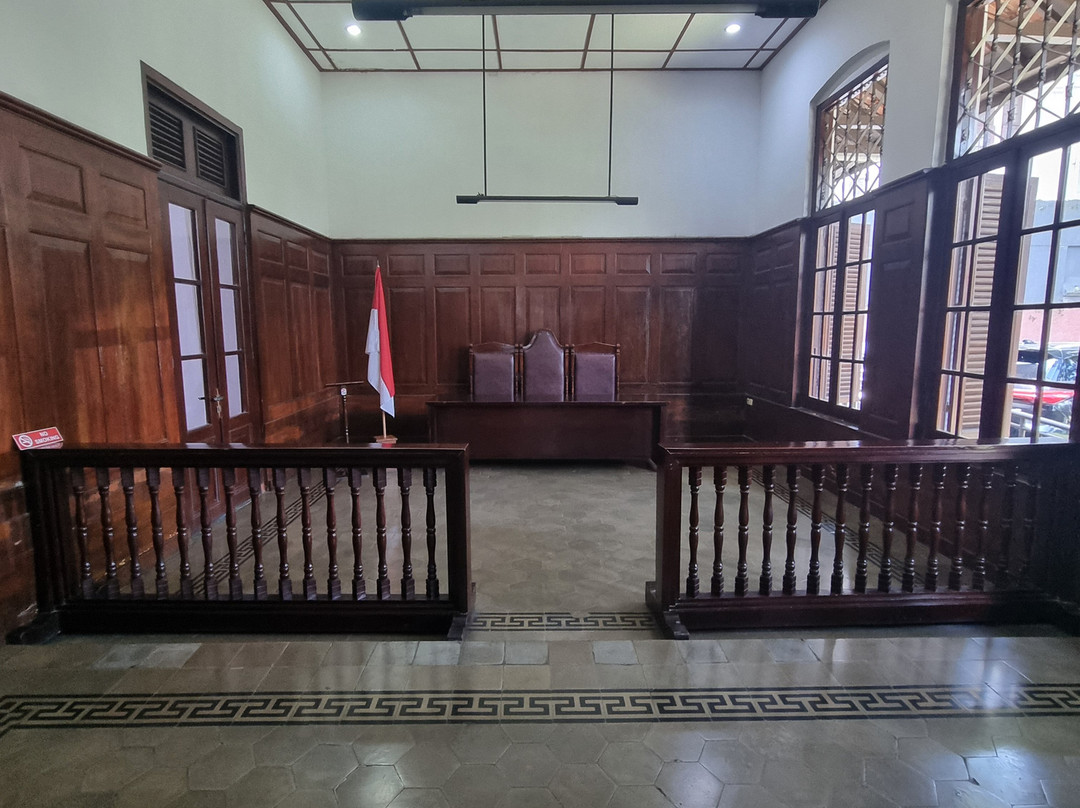 萨沃伊霍曼酒店主图