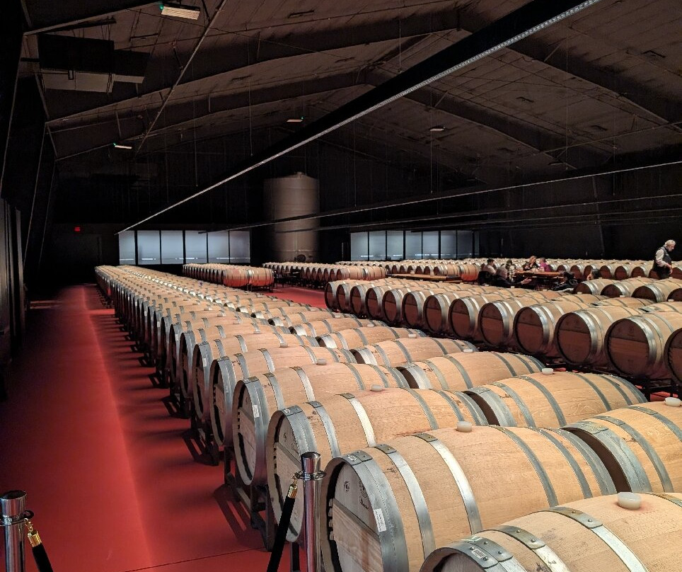 Caymus Vineyards-拉瑟福德必去景点