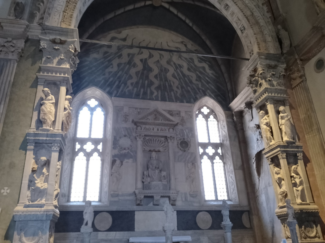 Basilica Cattedrale (Tempio Malatestiano)-里米尼必去景点