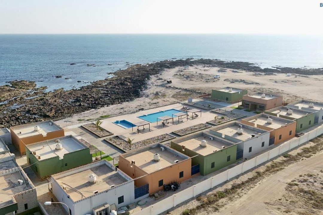 Roushan Resort