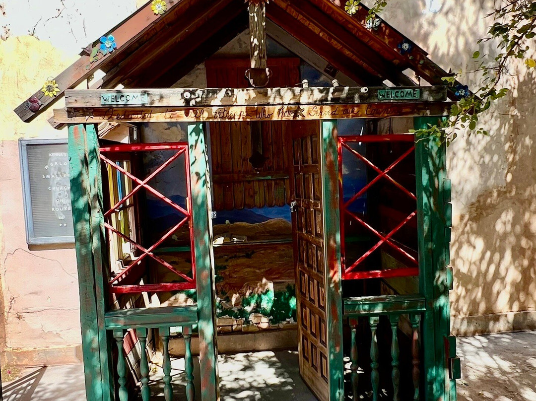 Tiny Church of the Mother Road-温斯洛必去景点
