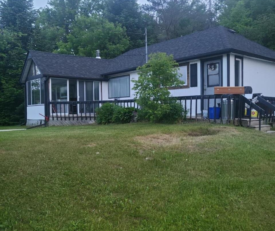 Burnt River Bungalow