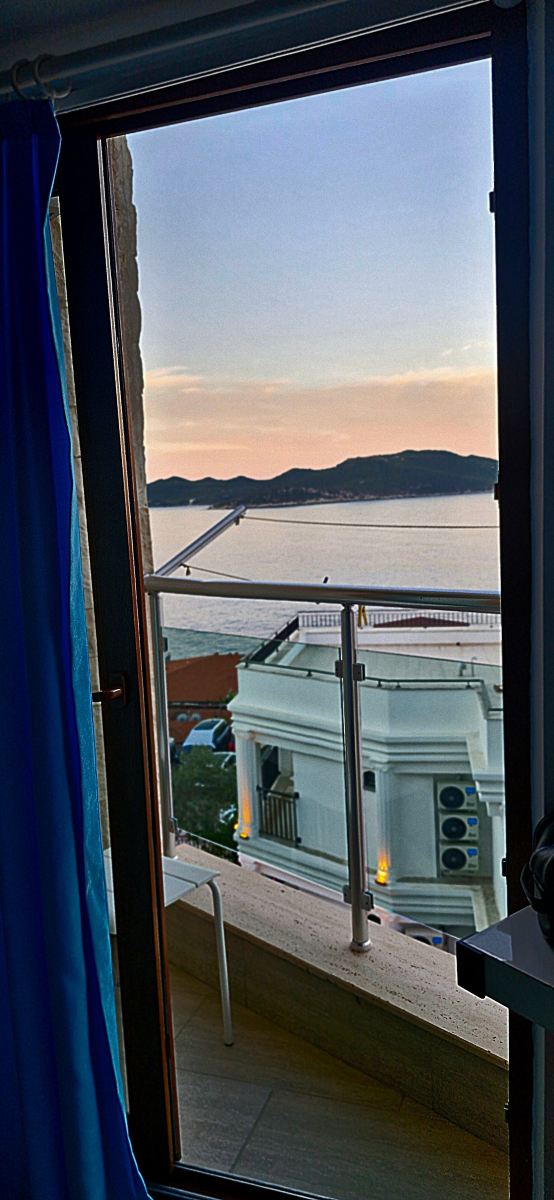 松呐酒店－限成人-旅行者