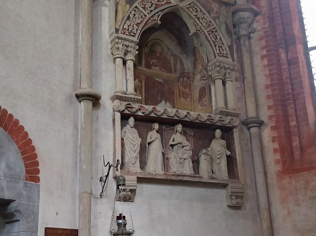 Basilica di Sant'Andrea-韦尔切利必去景点