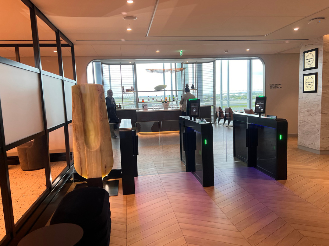 Star Alliance Lounge Paris CDG-鲁瓦西必去景点