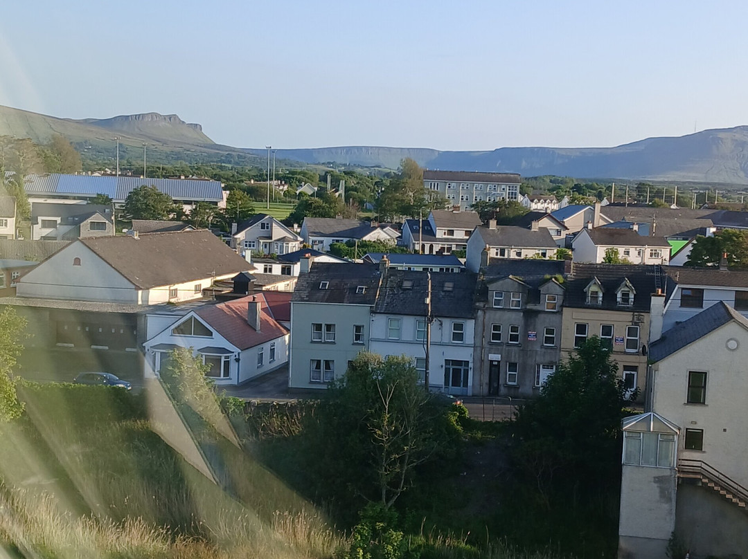 The Holyrood Hotel - Blue River Leisure Centre主图