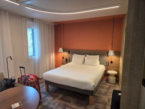 兰斯中心诺富特全套房酒店-旅行者