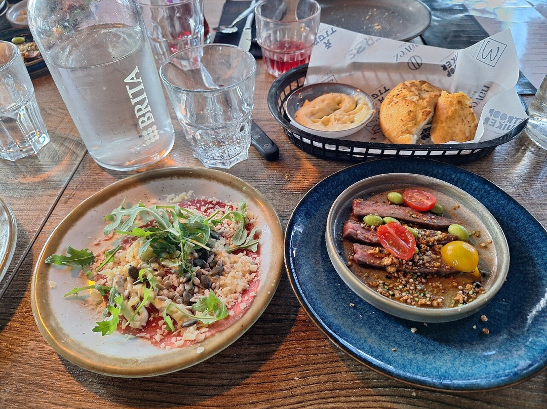 Tres Tapasbar