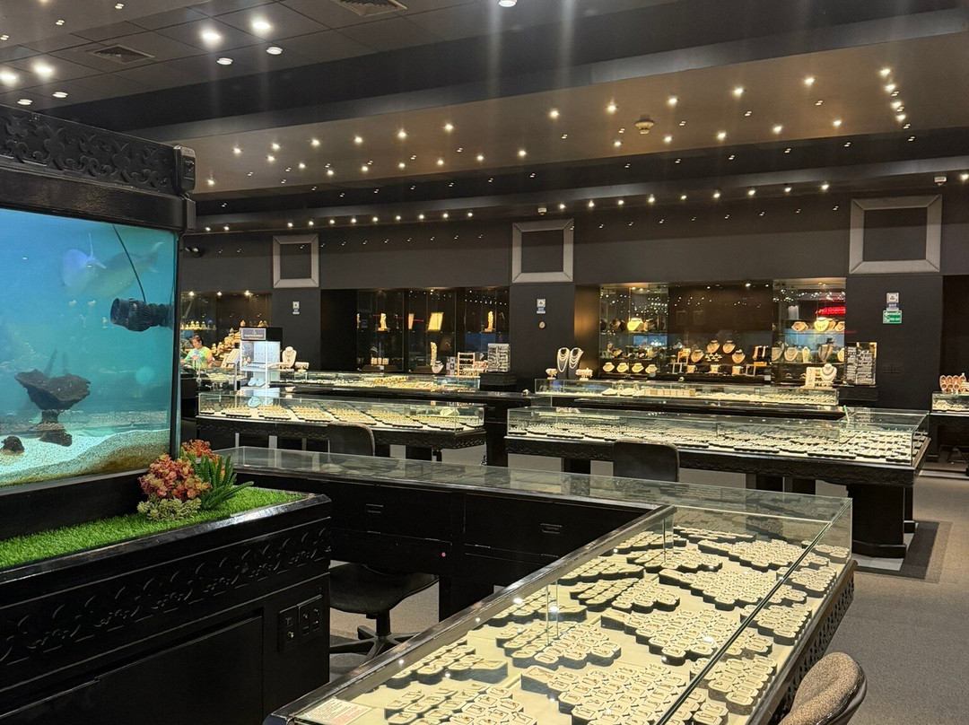 Gems Gallery Chiang Mai-山甘烹必去景点
