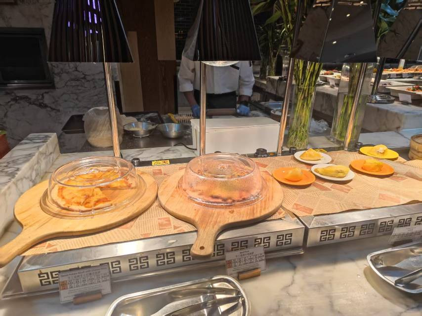开封建业雅高铂尔曼酒店主图