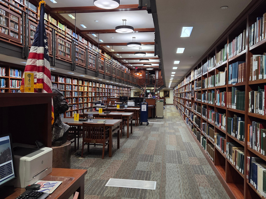 Sons of the American Revolution Genealogical Research Library-路易斯维尔必去景点