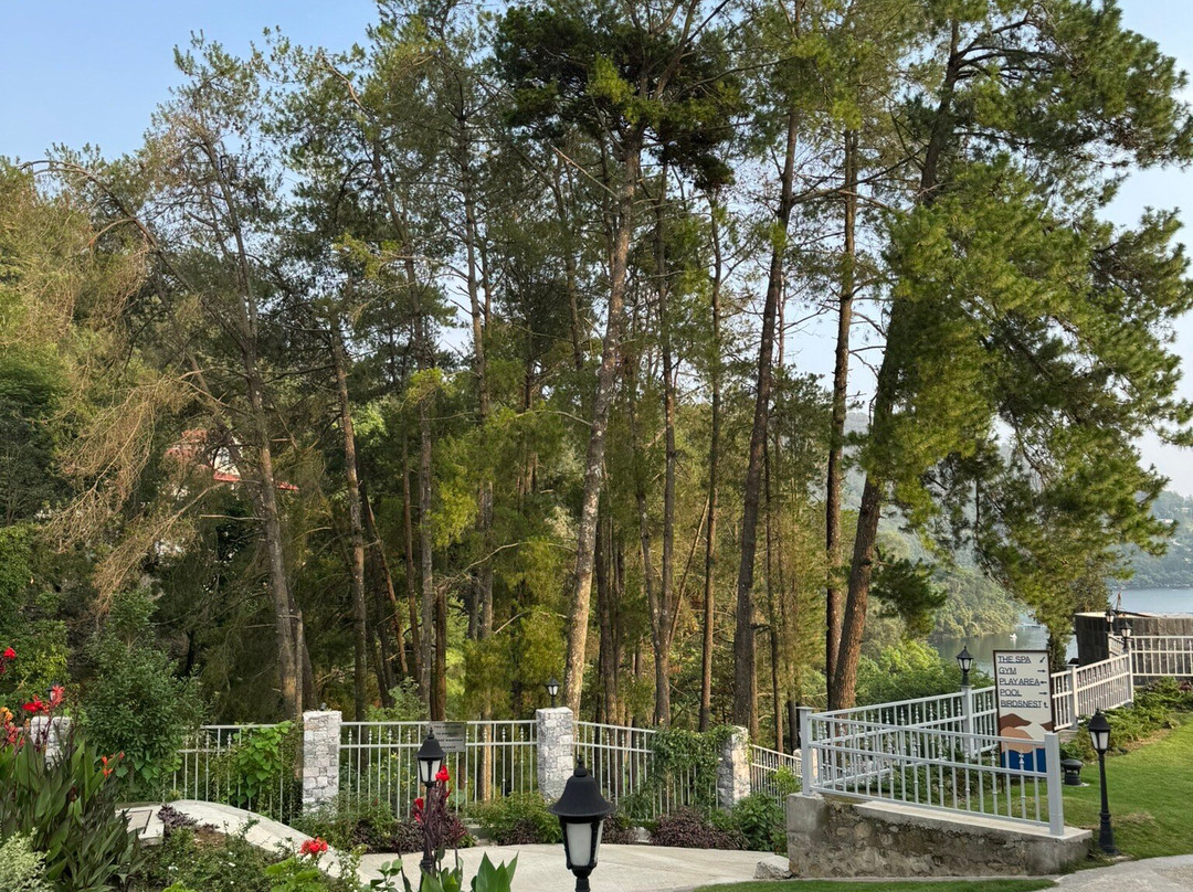 Naukuchia House, Naukuchiatal - Ihcl 精选主图