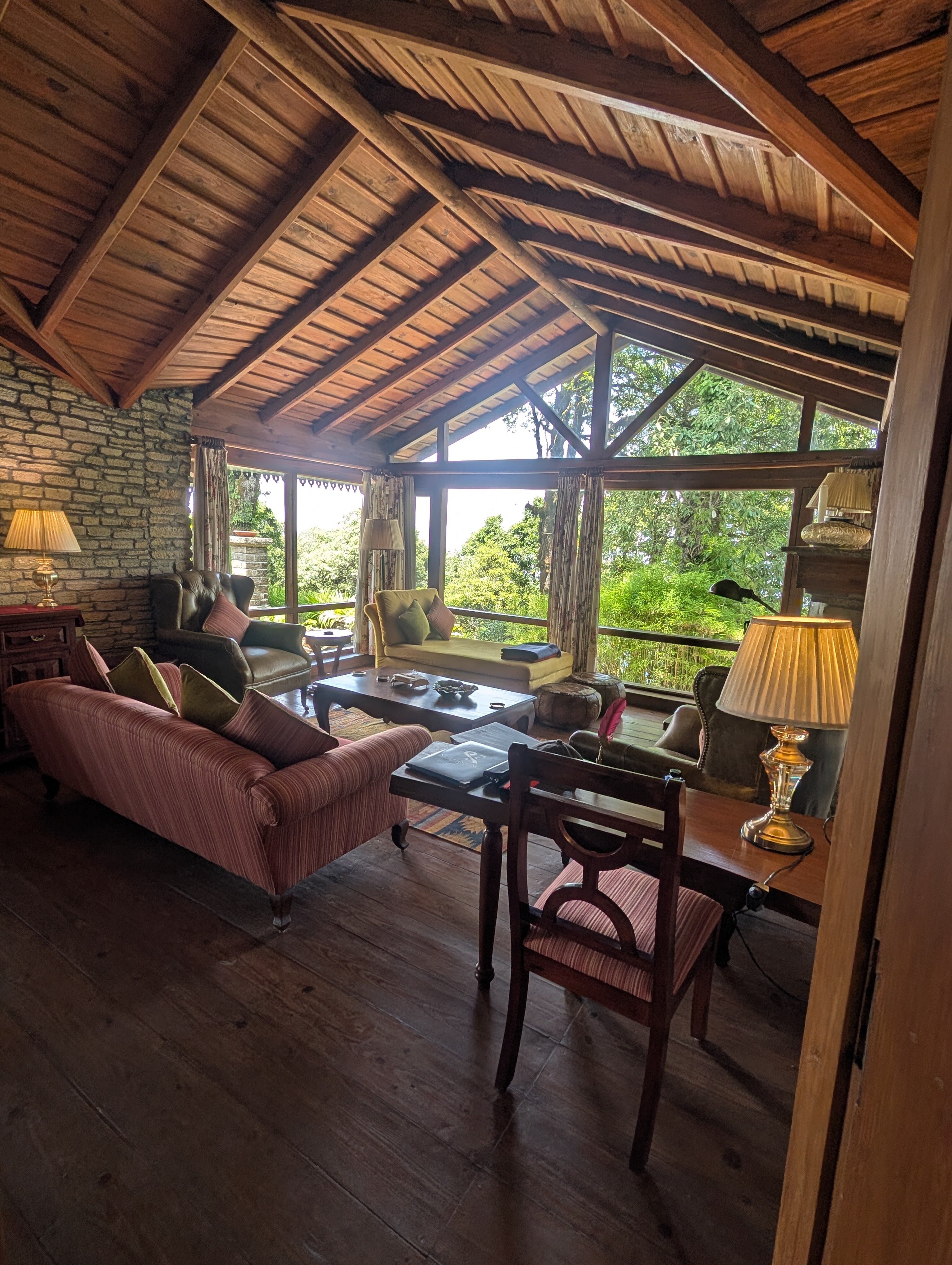 Nine Furlongs, Binsar Wildlife Sanctuary-旅行者