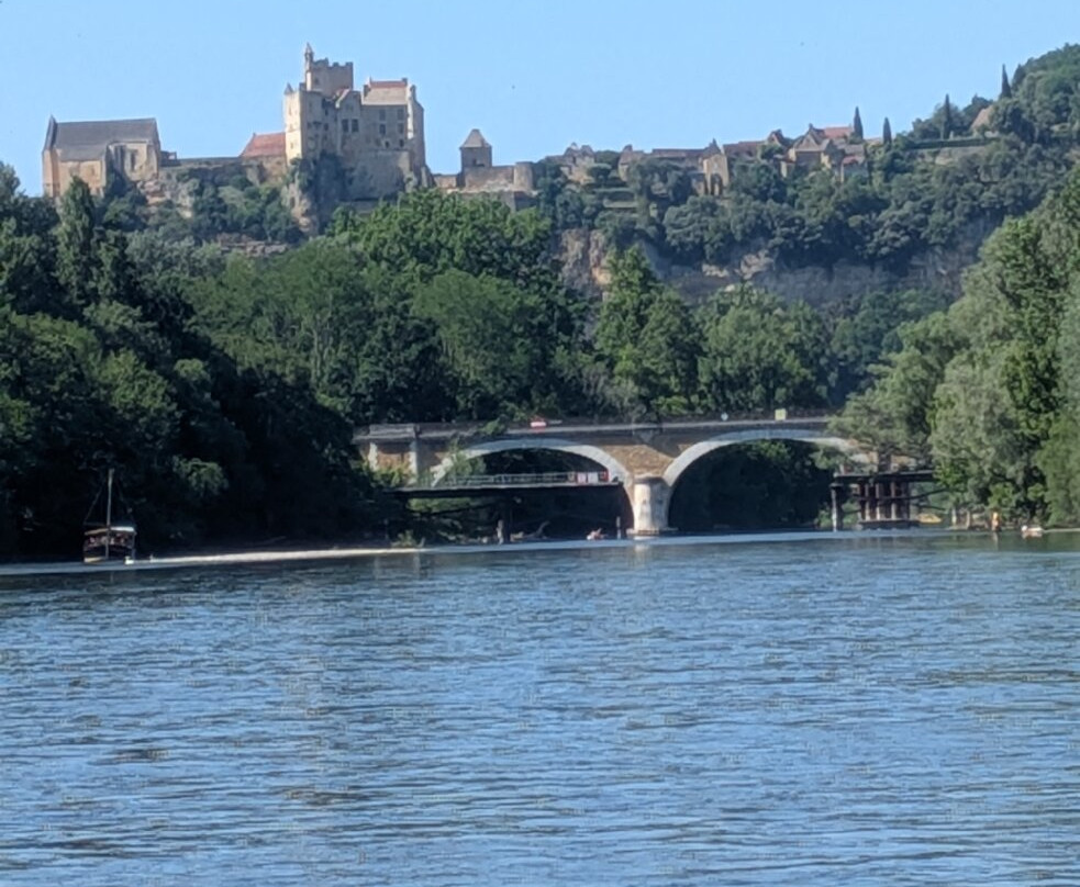 Canoë Raid Cénac-Cenac-et-Saint-Julien必去景点