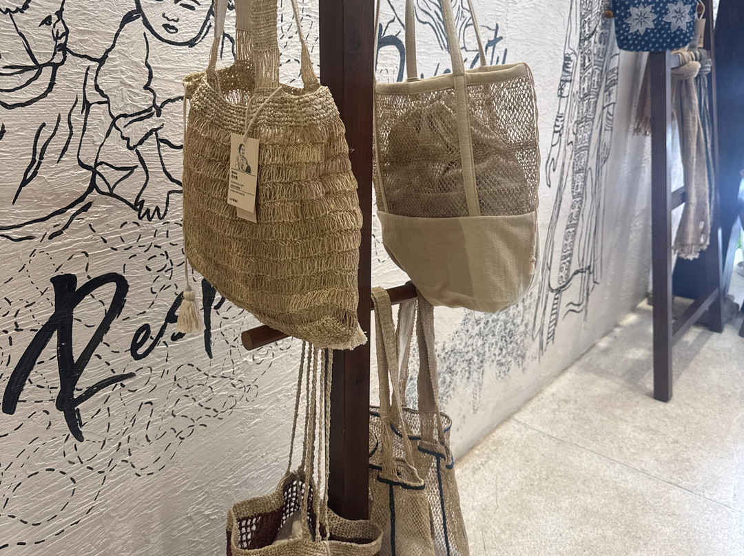 Her Works Vientiane Boutique-万象必去景点