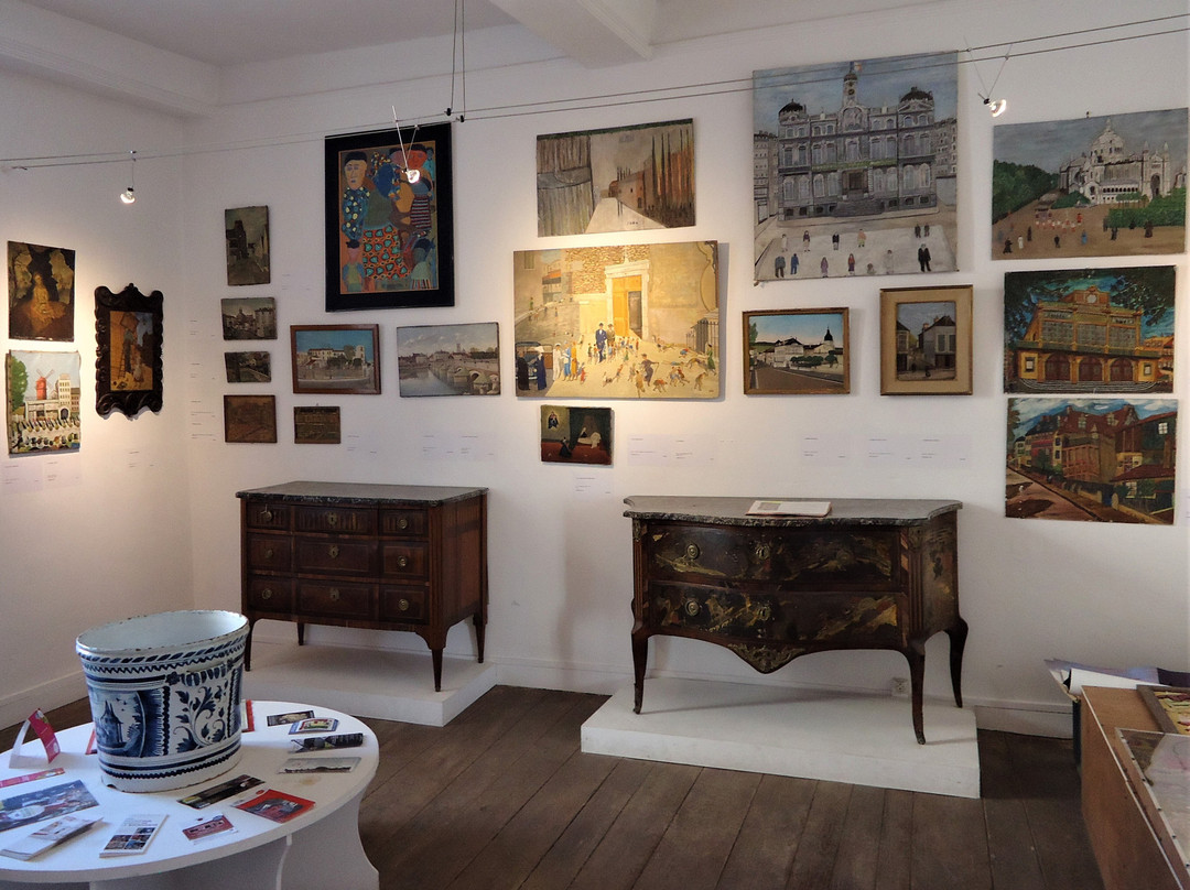 Museum of naive and popular art-Noyers-sur-Serein必去景点