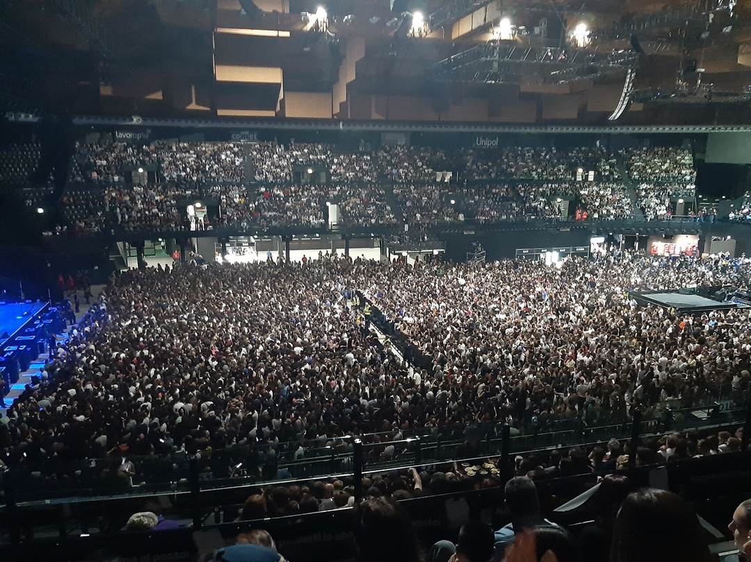 Unipol Arena-雷诺河畔卡萨莱基奥必去景点