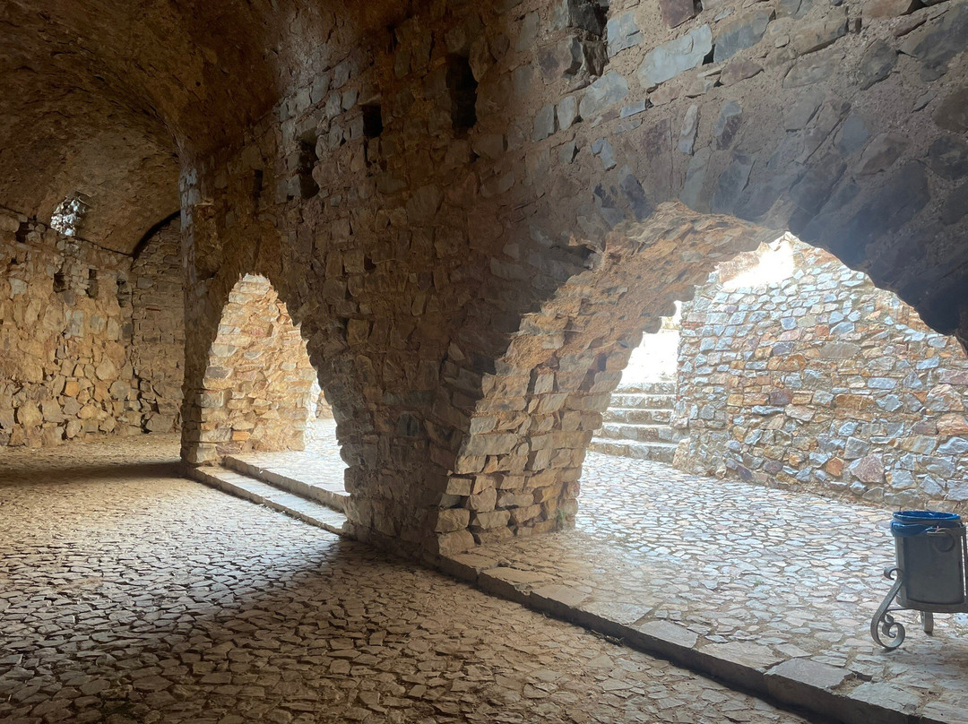 Sacro Convento y Castillo de Calatrava La Nueva-Aldea del Rey必去景点