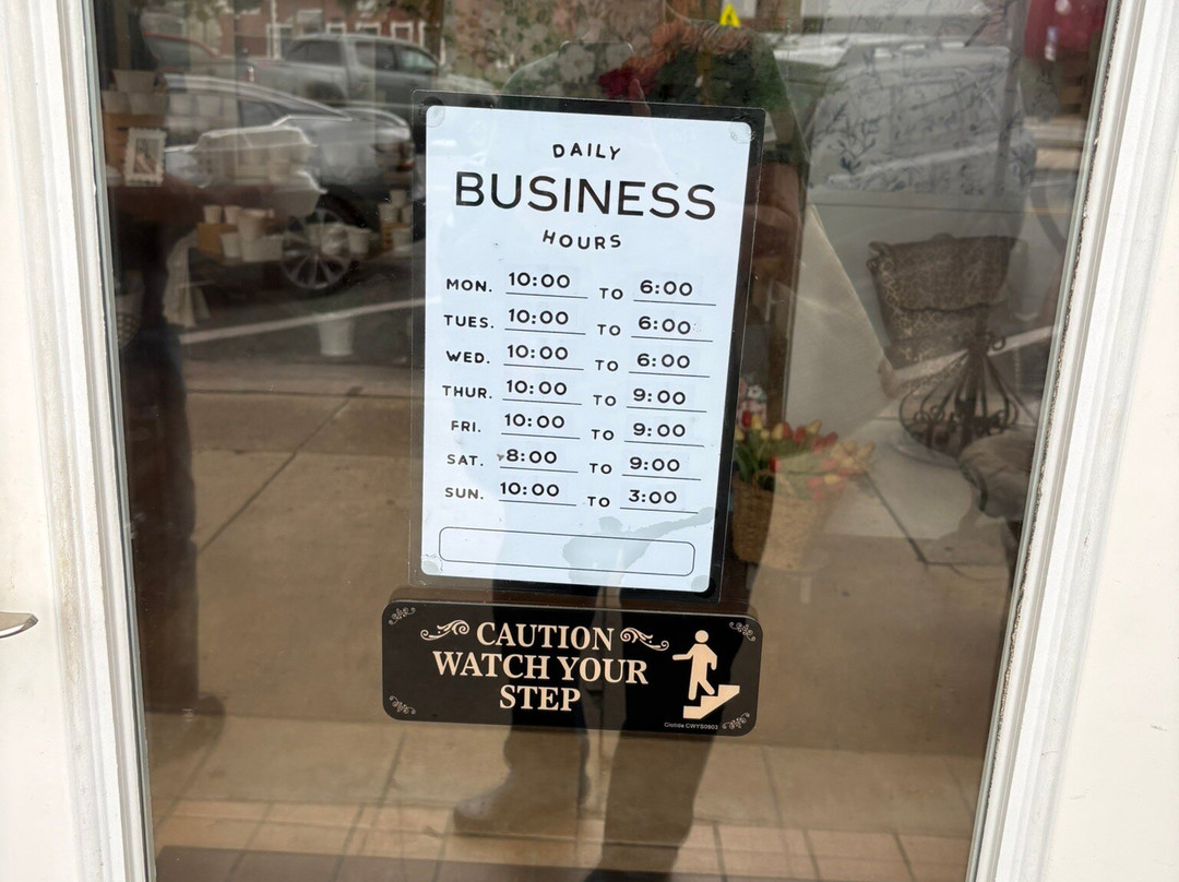 The Crest Cafe