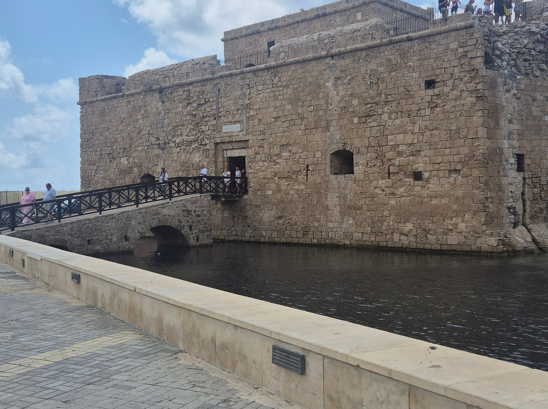 St. Georgios Church, Basilica & Rock Tombs-帕福斯必去景点