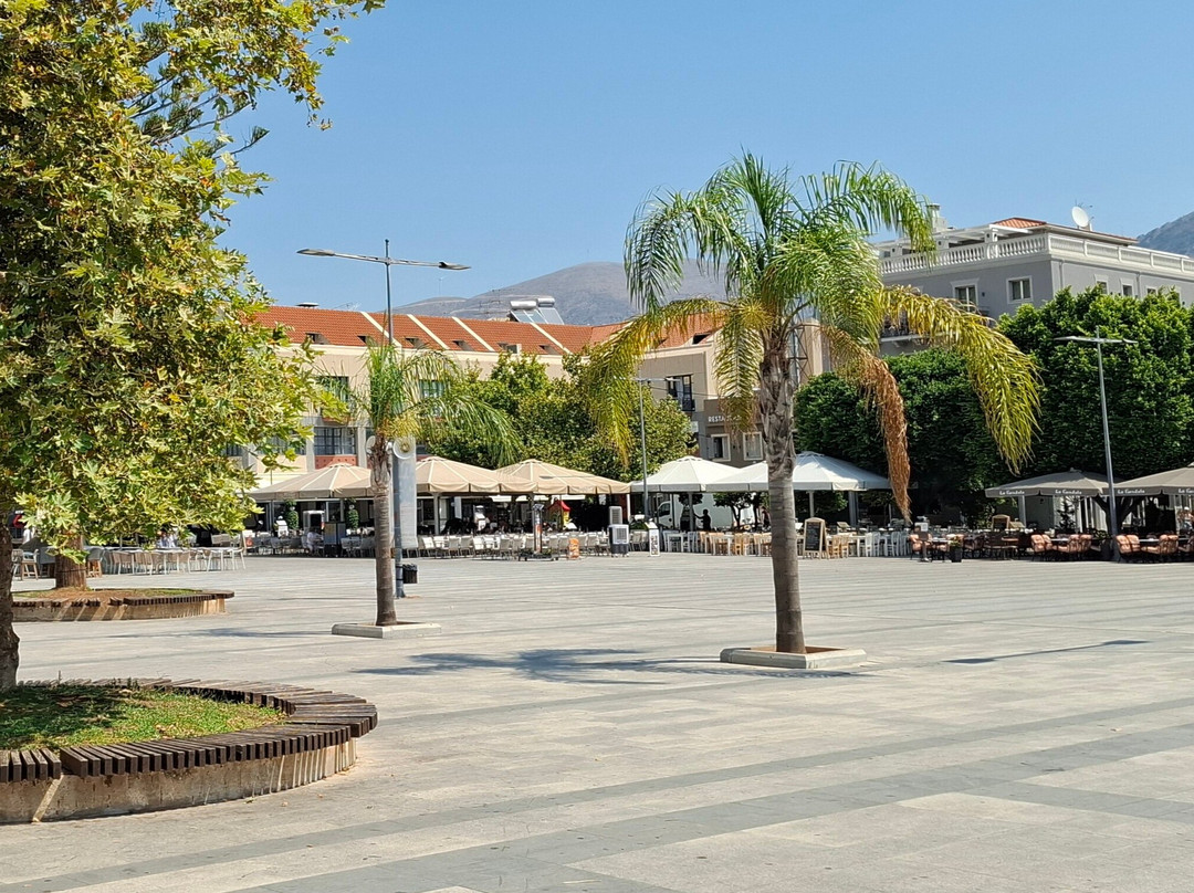 Vallianou Square-阿尔戈斯托利翁必去景点