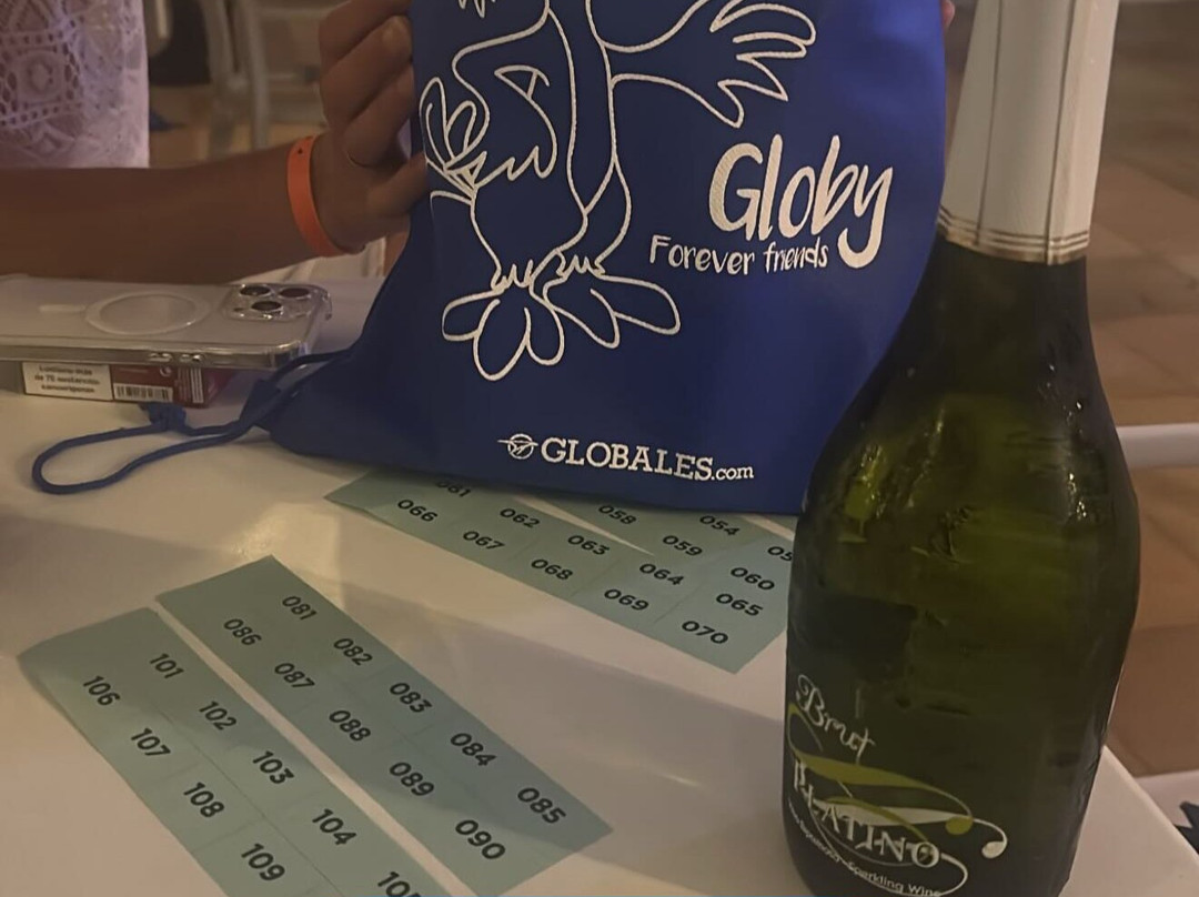 环球塔迈莫热带酒店主图