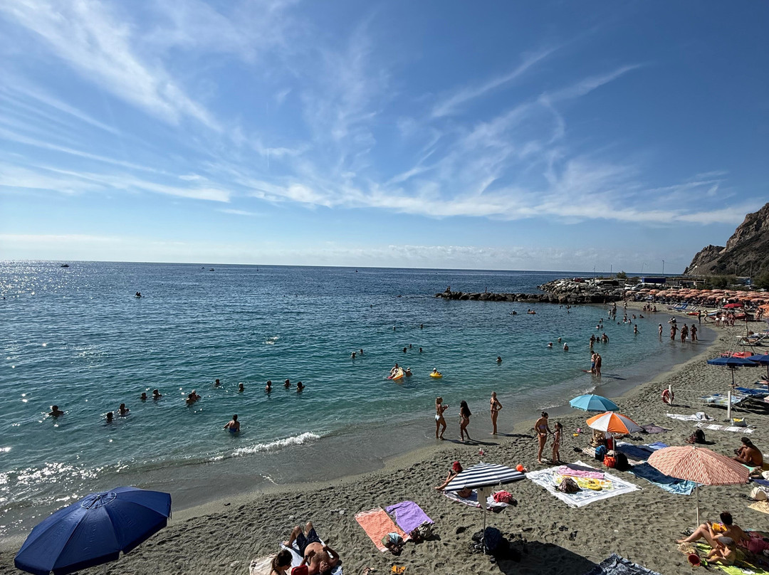 Spiaggia di Fegina-滨海蒙特罗梭必去景点