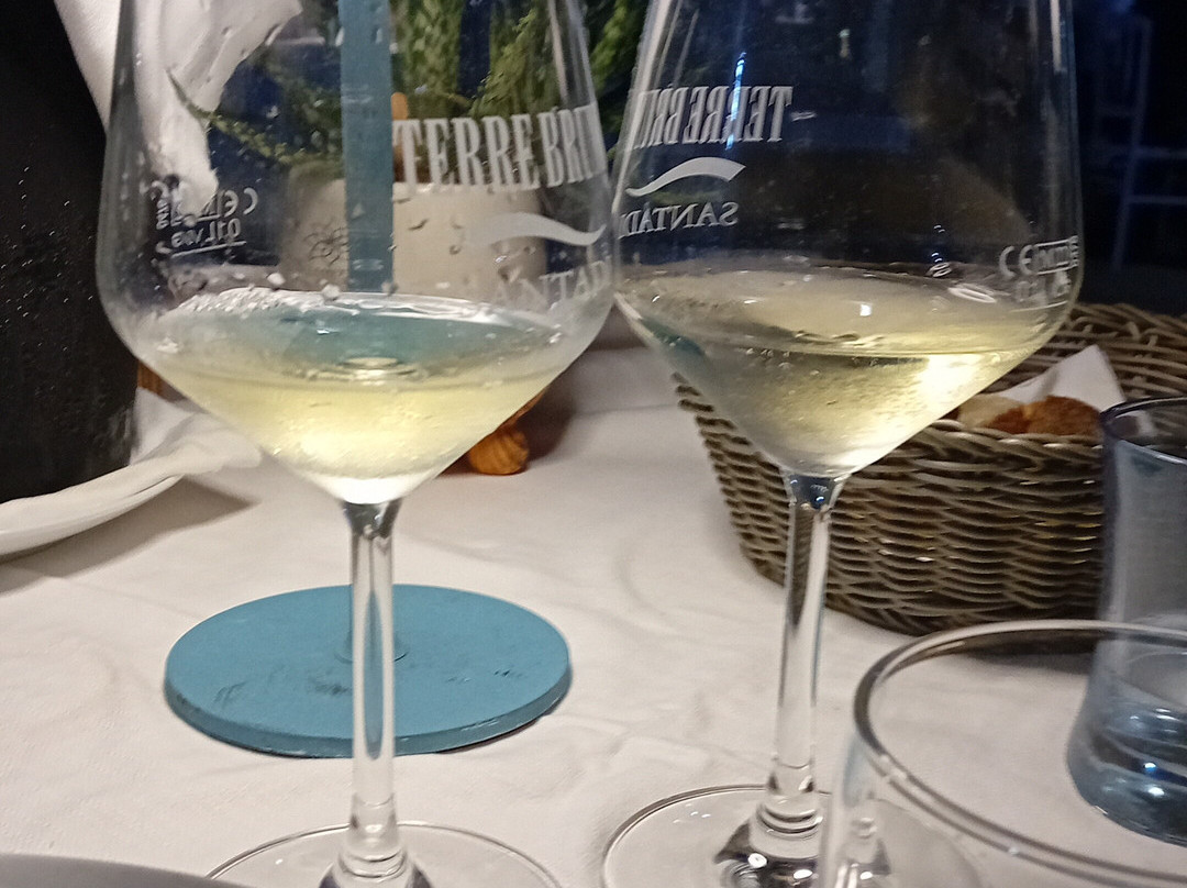 艾连霍斯酒店主图