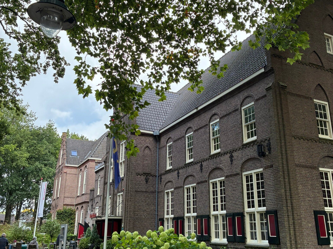 Bibliotheek Huizen Laren Blaricum-Laren必去景点