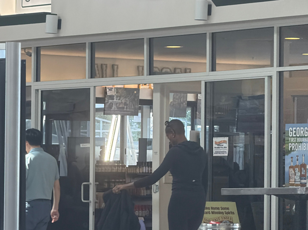 The Salt Table at Savannah Airport-萨凡纳必去景点