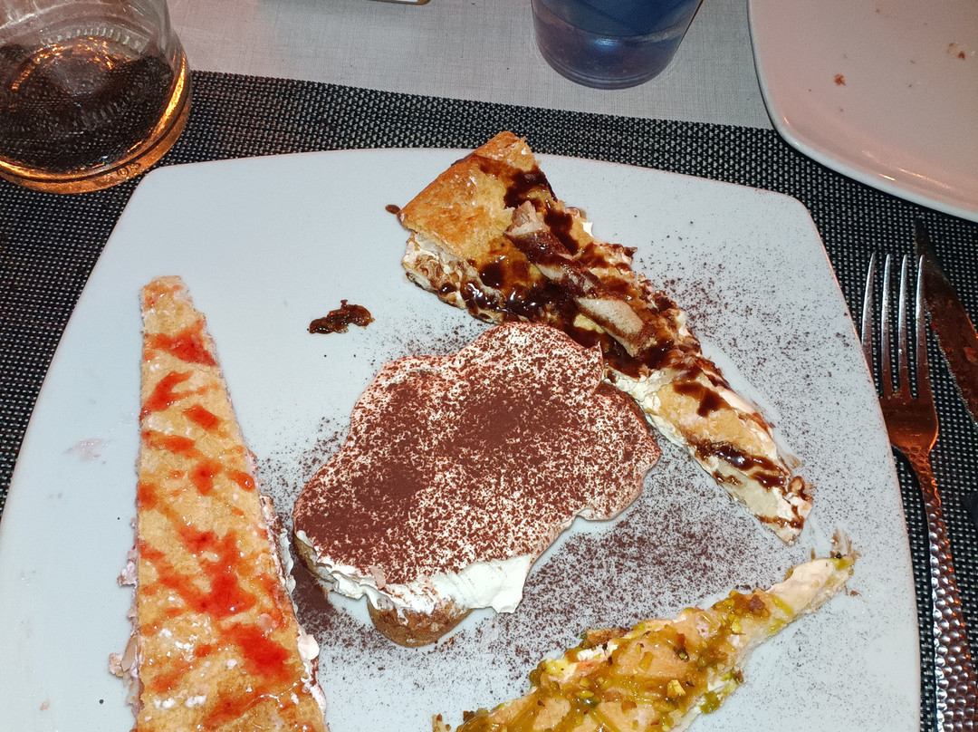 Pizza Village