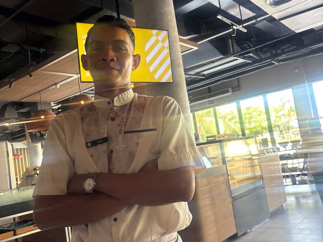 龙目岛梅鲁贾尼曼达利卡铂尔曼海滨度假酒店主图