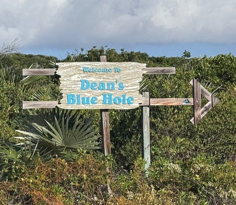 Dean's Blue Hole-Clarence Town必去景点