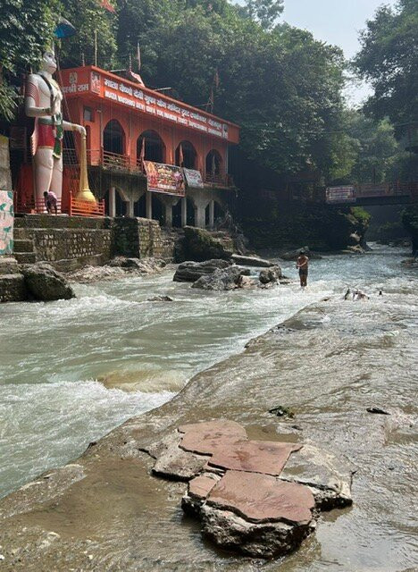 Tapkeshwar Temple-Dehradun District必去景点