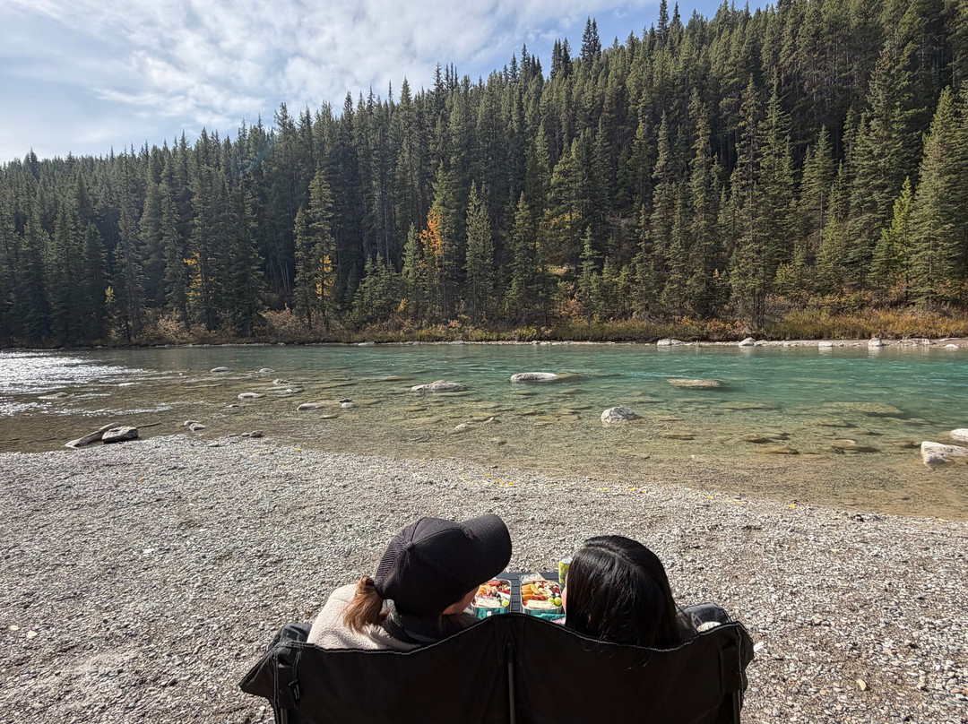 Canadian Rockies Experience-坎莫尔必去景点