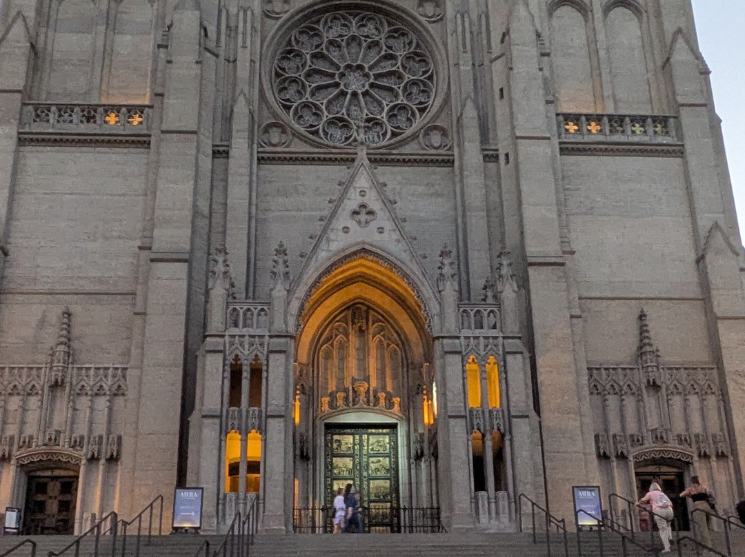 Aura Grace Cathedral-旧金山必去景点