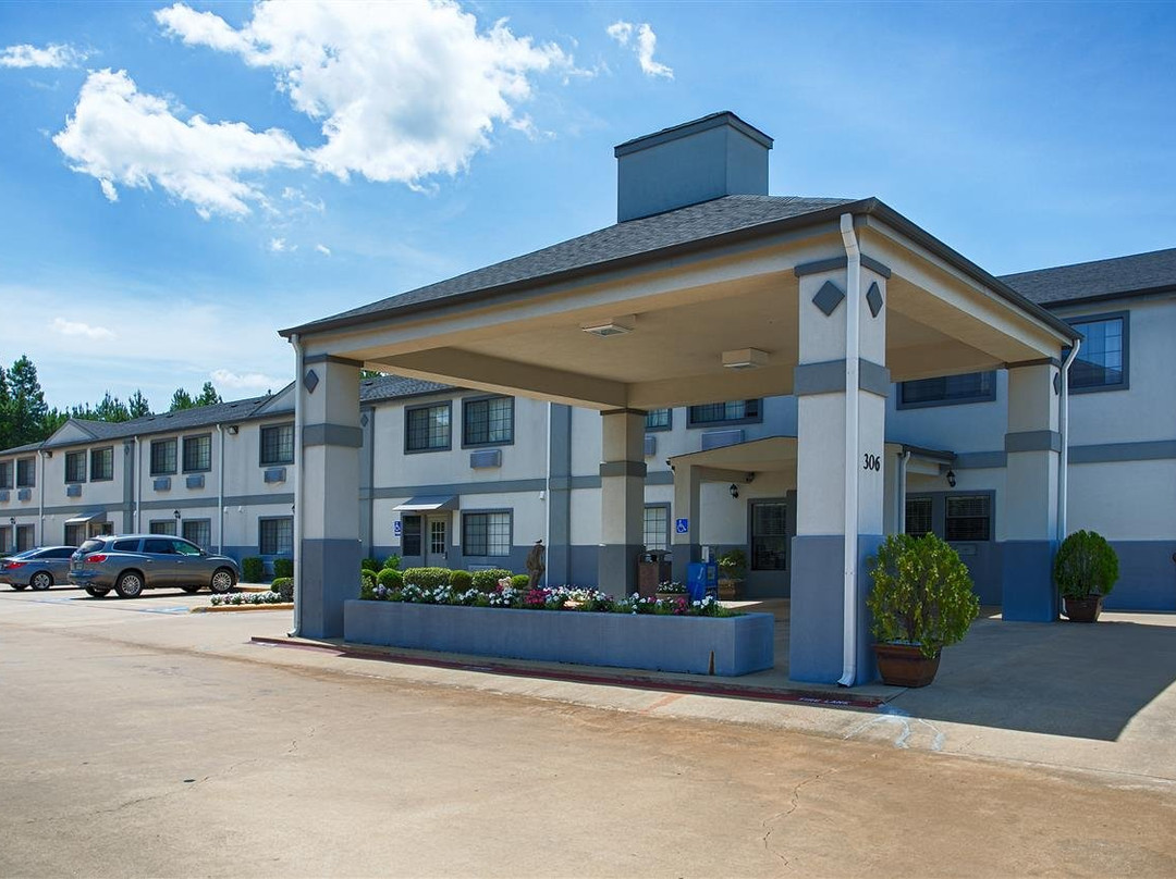 Best Western Pineywoods Inn主图