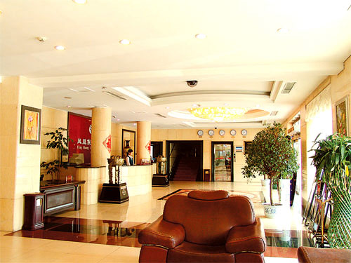 凤凰假日酒店-客卧