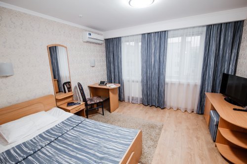 Hotel Ukraine-官方