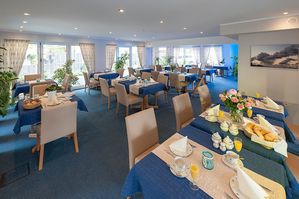 Carolinensiel酒店住宿-Nordsee-Hotel Friesenhus