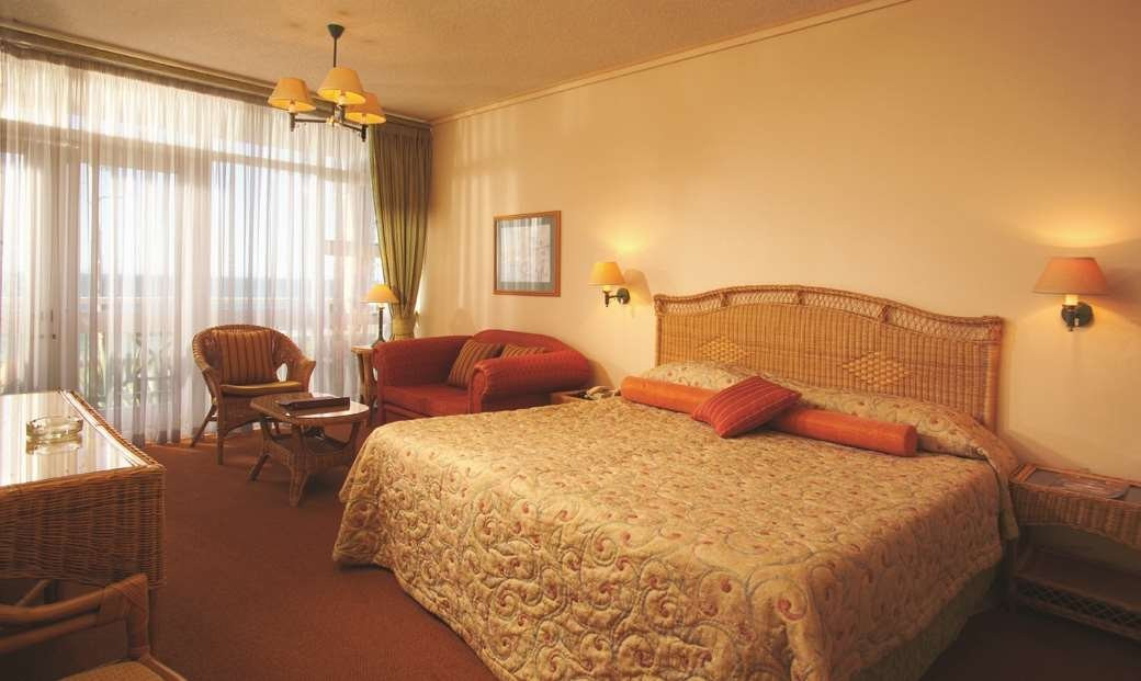 布鲁克斯希尔套房酒店