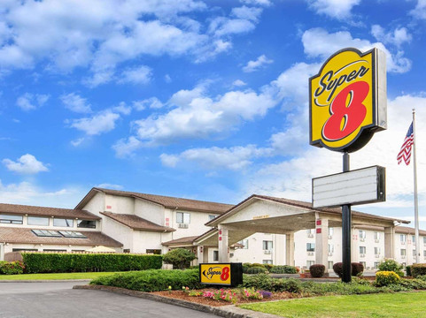 Super 8 by Wyndham Salem